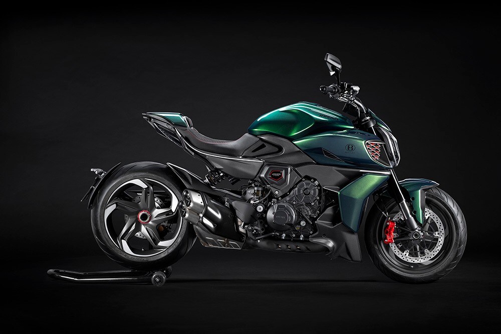 Ducati e Bentley: due serie davvero speciali per la Diavel V4